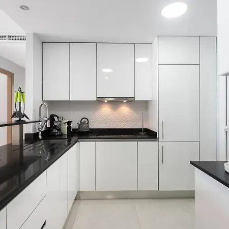 Luxurious Next To The Sea * Arenales del Sol