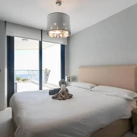 Apartment Luxurious Next To The Sea *